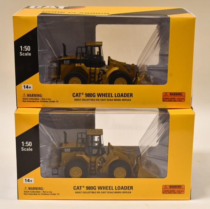 A Norscot Caterpillar 988g Wheel Loader Model Toy