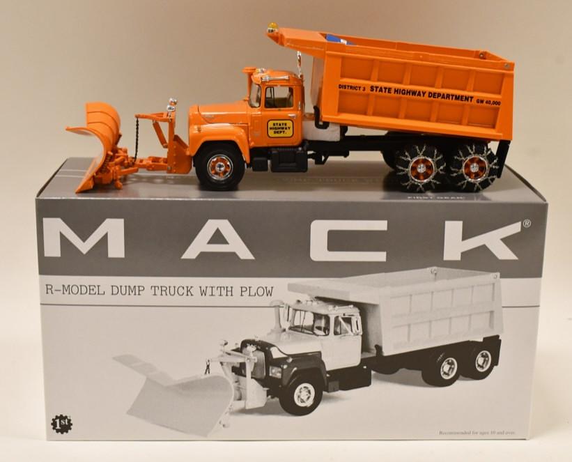 1/34 1st Gear R-Model Mack State Highway Dept. (1 of 5)