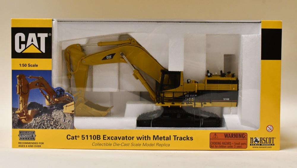 1/50 Norscot Cat 5110B Excavator w Metal Tracks (1 of 4)