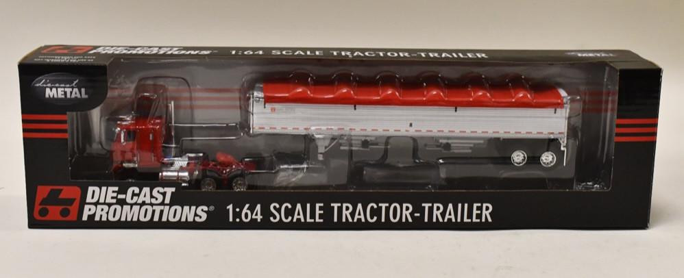1/64 DCP International Transtar w Grain Trailer: 1/64 DCP International Transtar with Wilson grain hopper trailer. Nice condition in the box. Item no. 33578