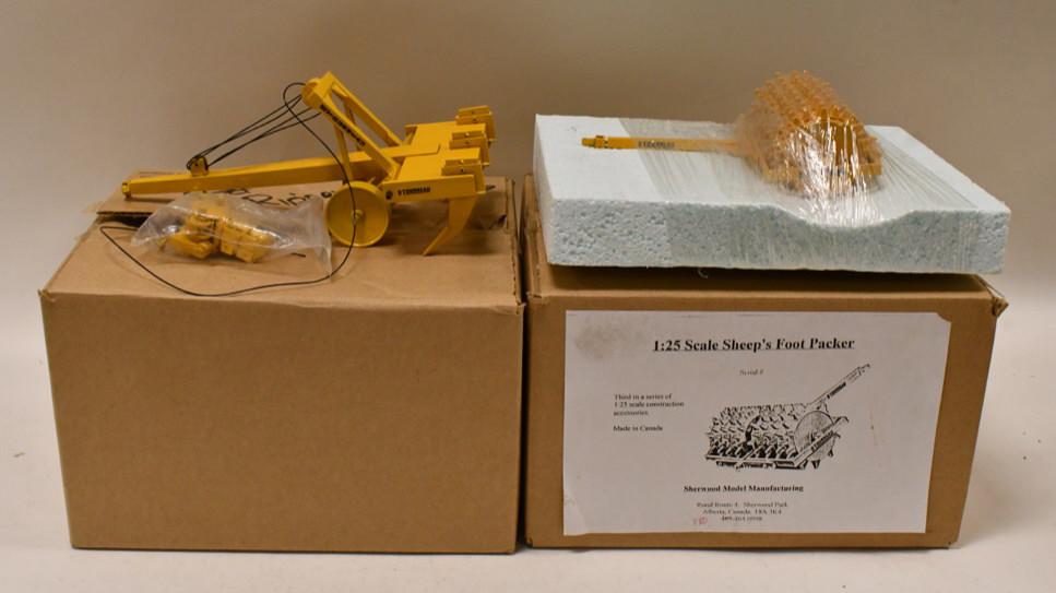 1/25 Custom Sheeps Foot and Ripper: 1/25 scale Sherwood Model Manufacturing custom LeTourneau ripper and sheeps foot. Nice condition in the boxes.