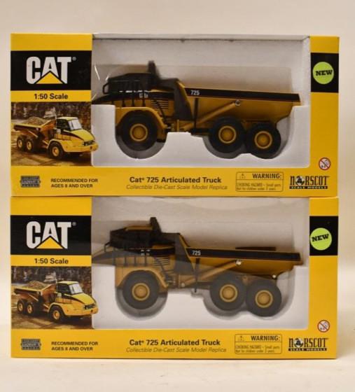 (2) 1/50 Norscot Cat 725 Articulated Trucks (1 of 4)