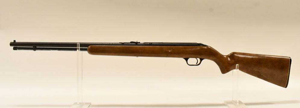 Westernfield Model SB-808C .22 Semi-Auto Rifle: Westernfielf Model SB-808C semi-automatic rifle in .22 L-LR-22 H.S. Shorts. The rifle has a 20" barrel and is in fair used condition. No serial number. FFL required for transfer. (298-5)