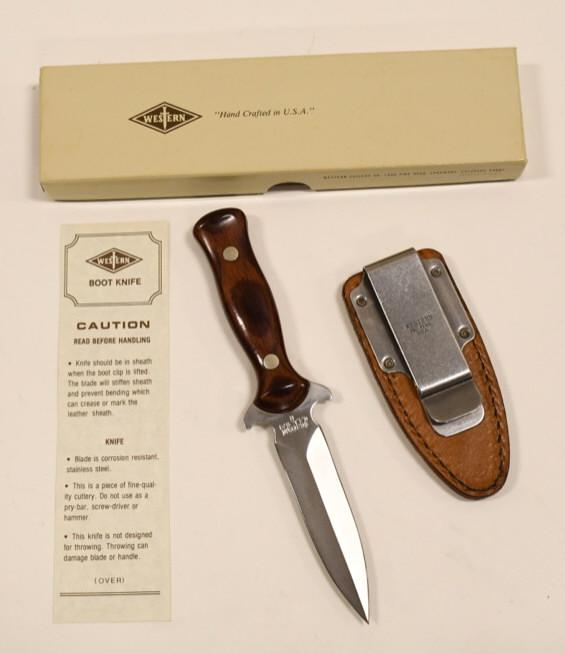 Vintage Western Boot Knife Model No.W75BN In Box: Vintage Western brand boot knife model no.W75BN in original box with brown leather sheath and paperwork. Very nice condition with light wear from age. Overall it measures approximately 6-3/4" across.