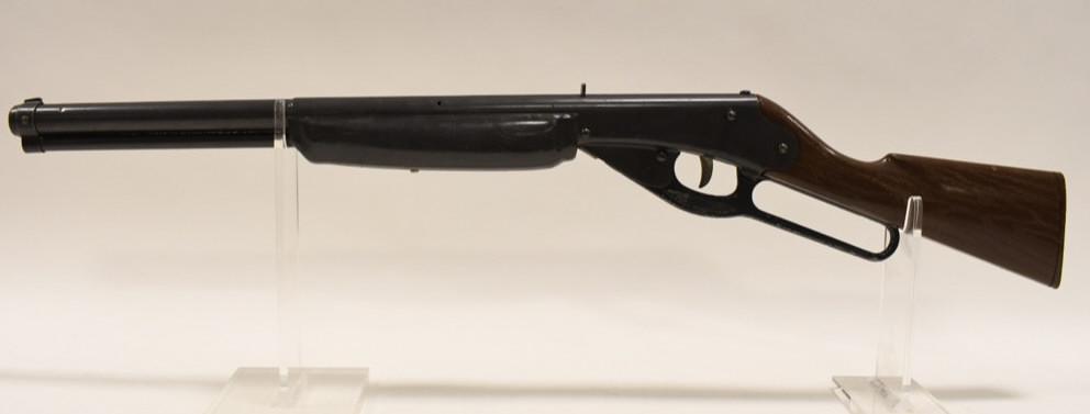Daisy Model 660 Ricochet Lever Action Toy Gun: Daisy Model 660 Ricochet Lever Action Toy Noise Maker Gun. Untested, plastic stock, good condition with age and use wear.