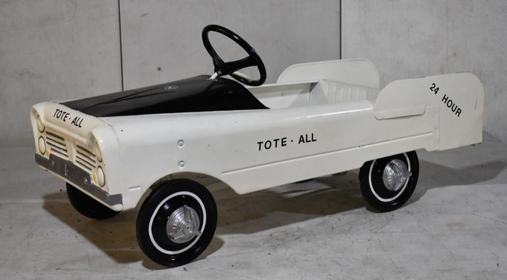 AMF Tote-All Pedal Car (1 of 5)