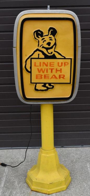 Vintage DS Bear Wheel Alignment Lighted Adv Sign (1 of 11)