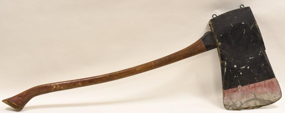 Early 6ft Blacksmith's Axe Advertising Trade Sign (1 of 11)