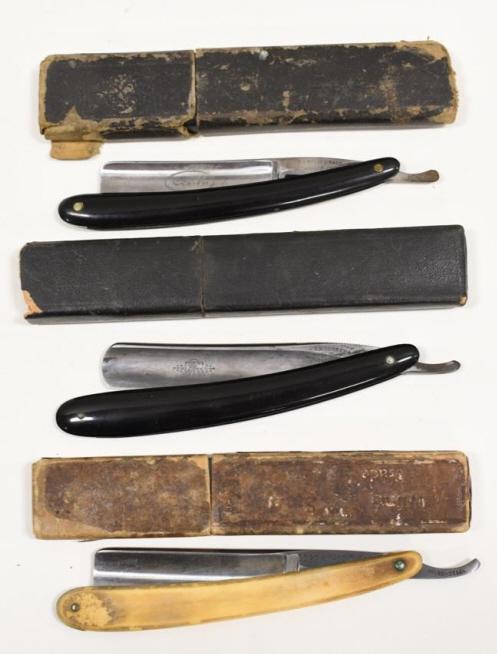 (3) Vintage Shaving Straight Razors / Barbershop (1 of 5)