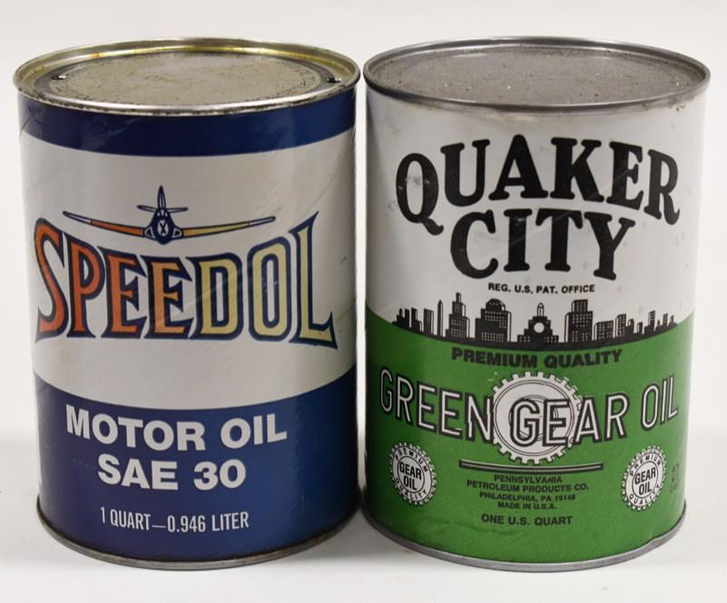 (2) Vintage Composite 1 Quart  Motor Oil Cans (1 of 6)
