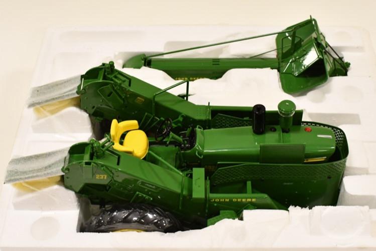 1/16 Ertl John Deere 4020 Tractor w/ 237 Picker: 1/16 scale Ertl John Deere 4020 tractor with 237 corn picker Precision Classics #14. Good condition, it only has the styrofoam, no box.