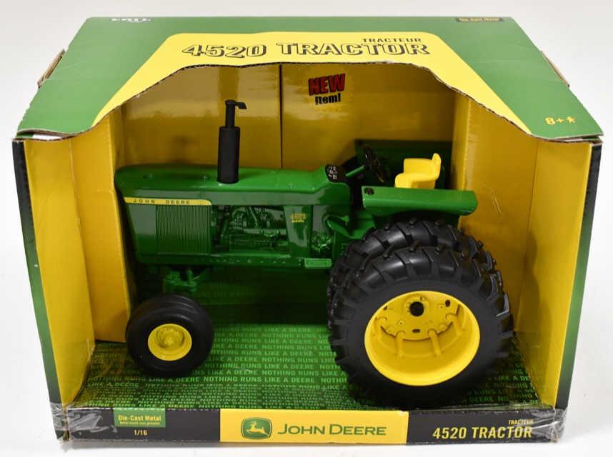 1/16 Ertl John Deere 4520 Trctor w/ Duals: 1/16 scale Ertl John Deere 4520 tractor with duals. Good condition in the box.