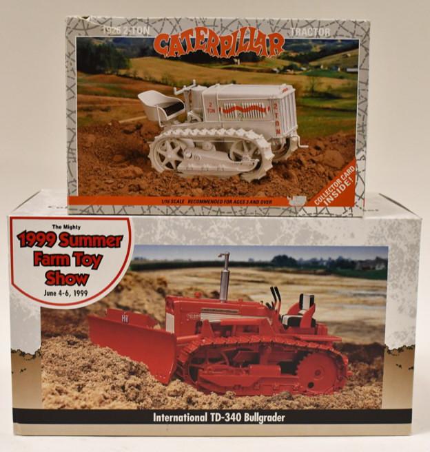 1/16 Ertl Caterpillar 2 Ton Crawler & IH TD-340 (1 of 4)