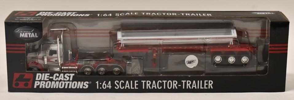 1/64 DCP Kenworth W900 w Side Dump Trailer: 1/64 DCP Kenworth W900 with SmithCo. side dump trailer. Good condition in the box. Item no. 32350.