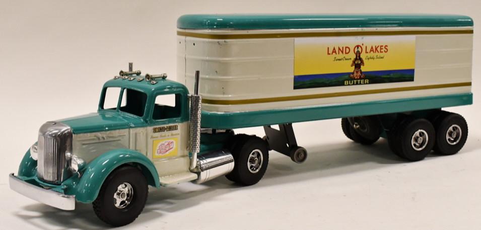Custom Smith Miller Land O' Lakes Truck & Trailer (1 of 8)