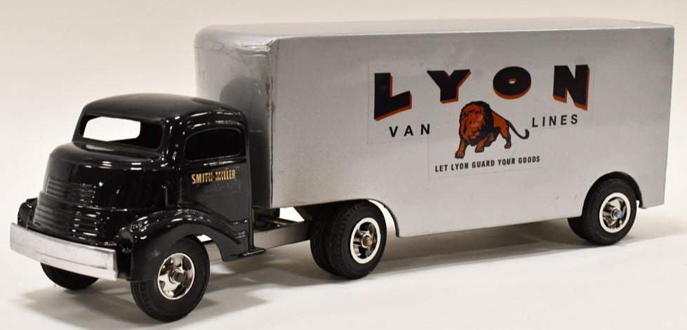 Smith Miller GMC Lyon Van Lines Truck and Trailer (1 of 7)