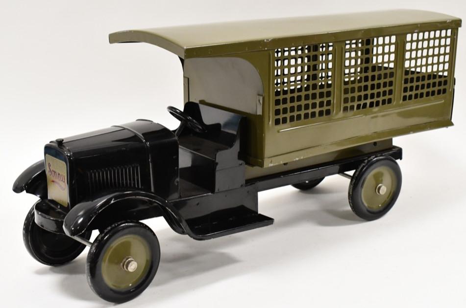 Dayton Sonny Parcel Post Delivery Truck (1 of 6)