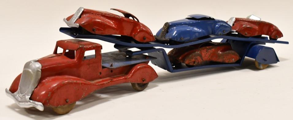 Marx Pressed Steel Car Carrier With Four Cars (1 of 8)