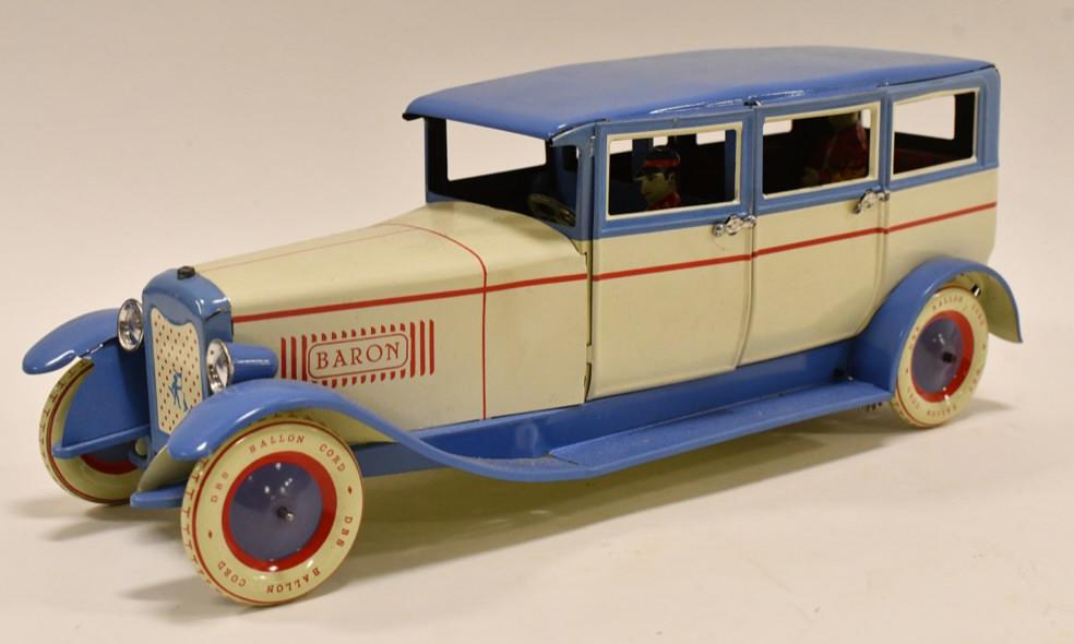 German Tin Litho Windup Baron 540 Limousine (1 of 7)
