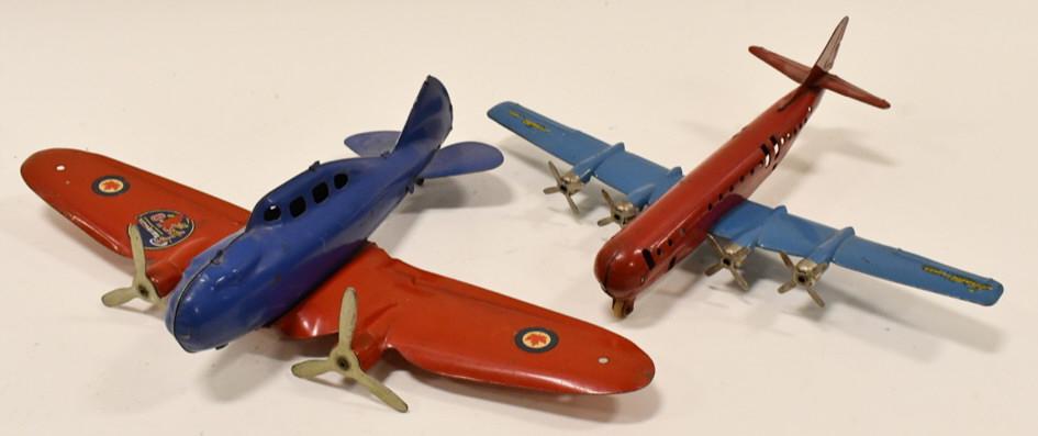 Vintage Wyandotte Stratocruiser & F9F-8 Airplanes (1 of 8)