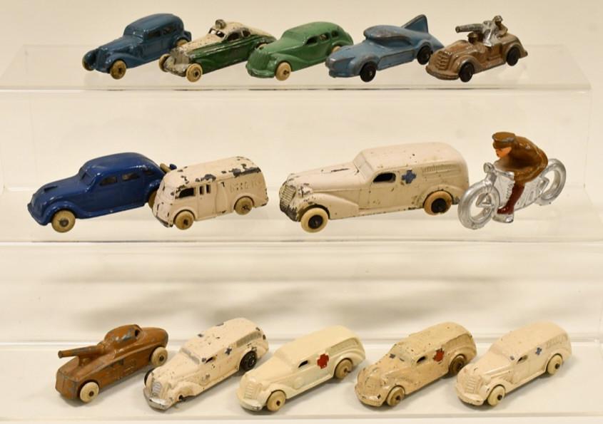 Barclay / Manoil Slush Metal Ambulance Cars & More (1 of 7)