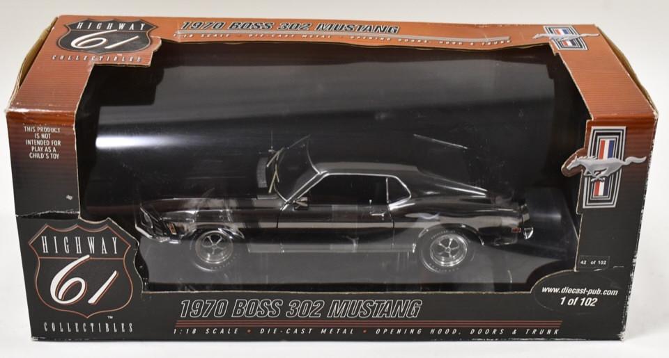 1/18 Highway 61 Die-Cast 1970 Boss 302 Mustang (1 of 5)