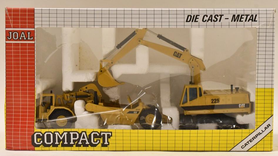 1/50 Joal Compact Cat Scraper & Excavator (1 of 5)