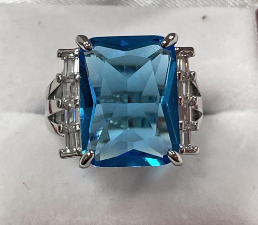 Sterling Silver 14 ct. Blue Topaz Ring (1 of 1)