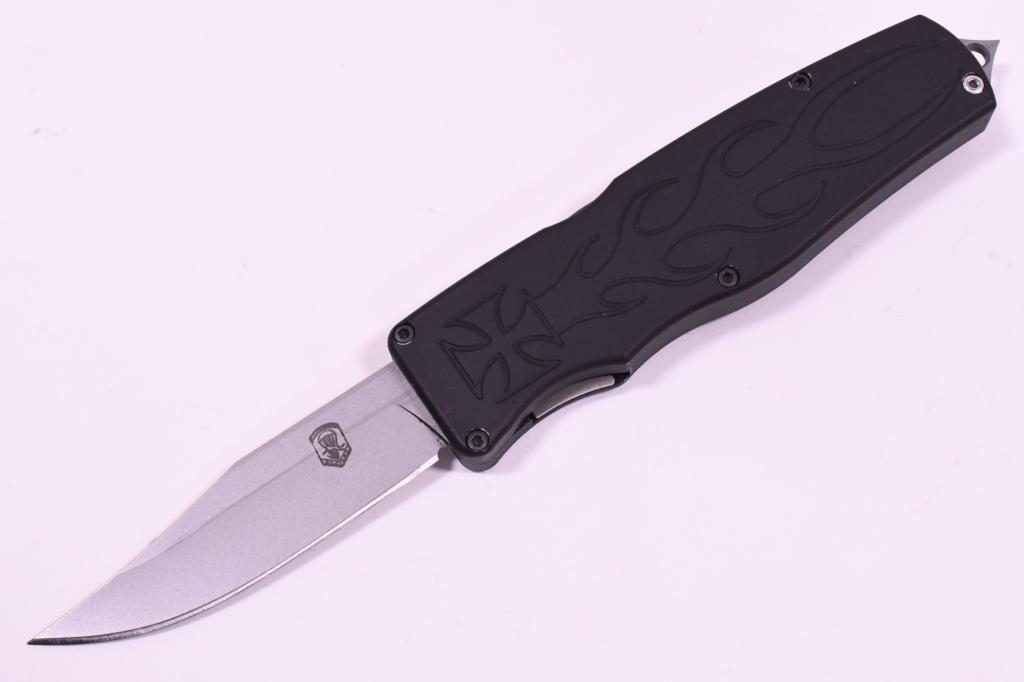 Automatic OTF Tactical Knife (1 of 5)