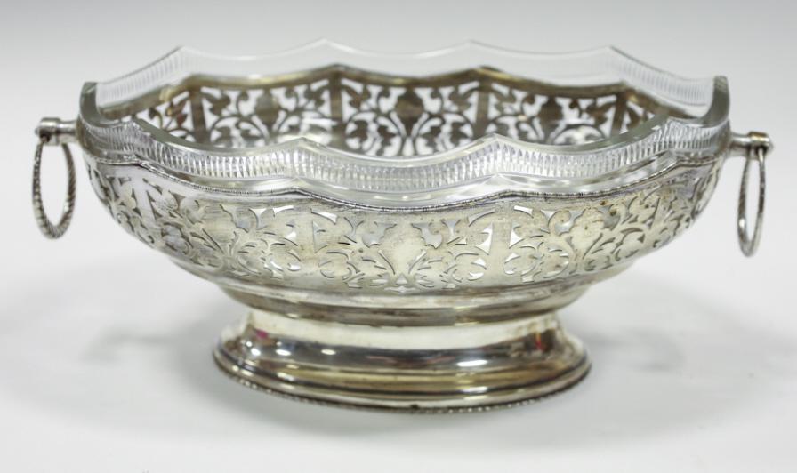 European .800 Silver Oval Footed Bowl W/Liner (1 of 9)