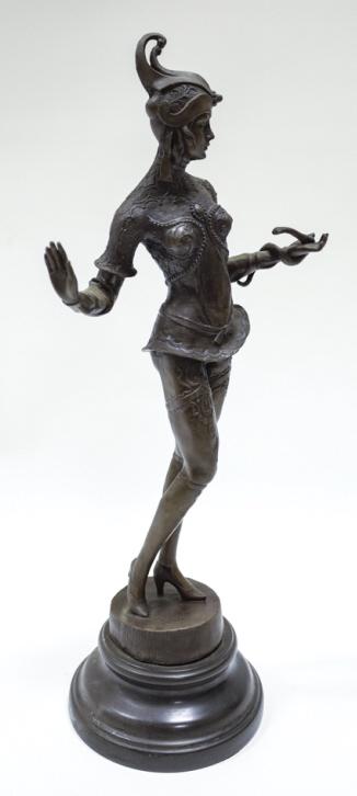 G. Schmidt-Cassel Art Deco "Snake Charmer" Bronze: Art Deco bronze statue titled "Snake Charmer" featuring a woman dancer by Gustav Schmidt-Cassel. The sculpture is in very nice condition and has high quality details, has a marble base. It measure app