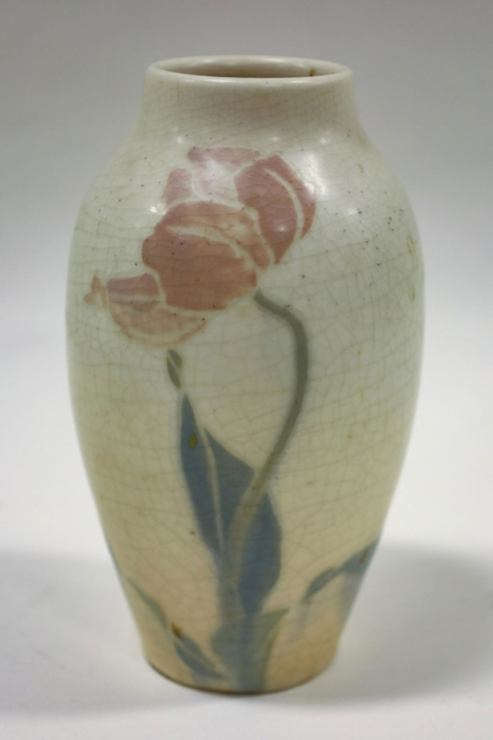 1913 Rookwood Pottery Cream With Rose Vase #900 (1 of 6)
