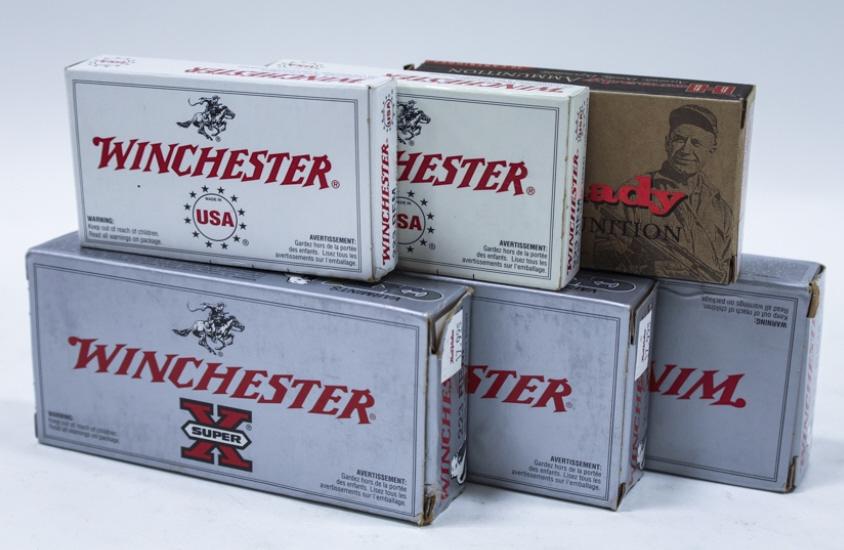 120 Rnds Winchester & Hornady 223 Rem. Cartridges: 120 rounds of Winchester & Hornady .223 Remington cartridges. Lot includes (60) Winchester Super X 55 grain pointed soft point, (40) Winchester 62 grain FMJ, and (20) Hornady 40 grain V-Max. All in th