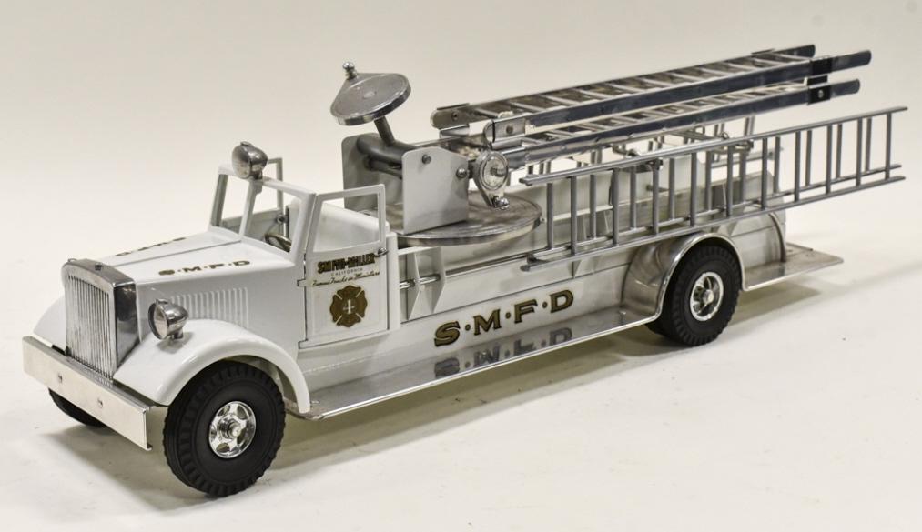 White Fred Thompson Smith Miller MIC Fire Truck (1 of 7)