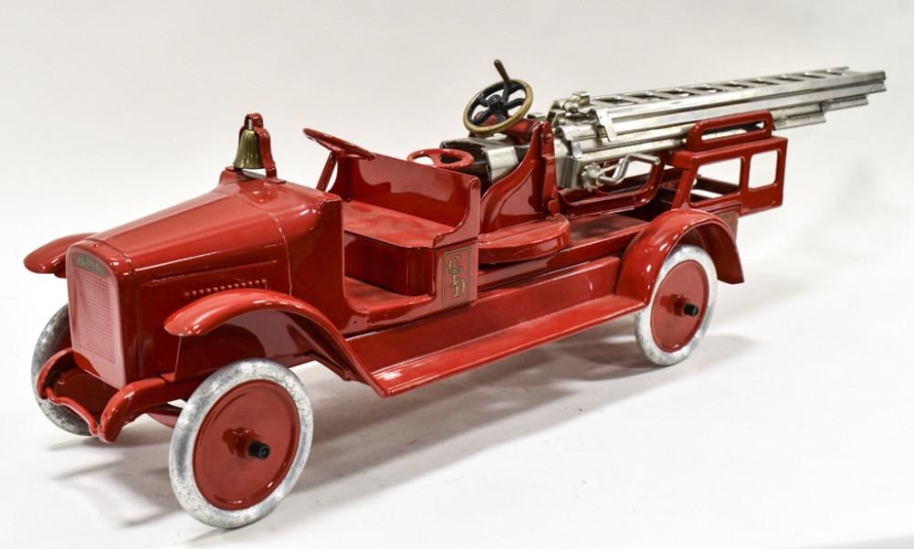 Rare Buddy L Ride On Aerial Ladder Fire Truck