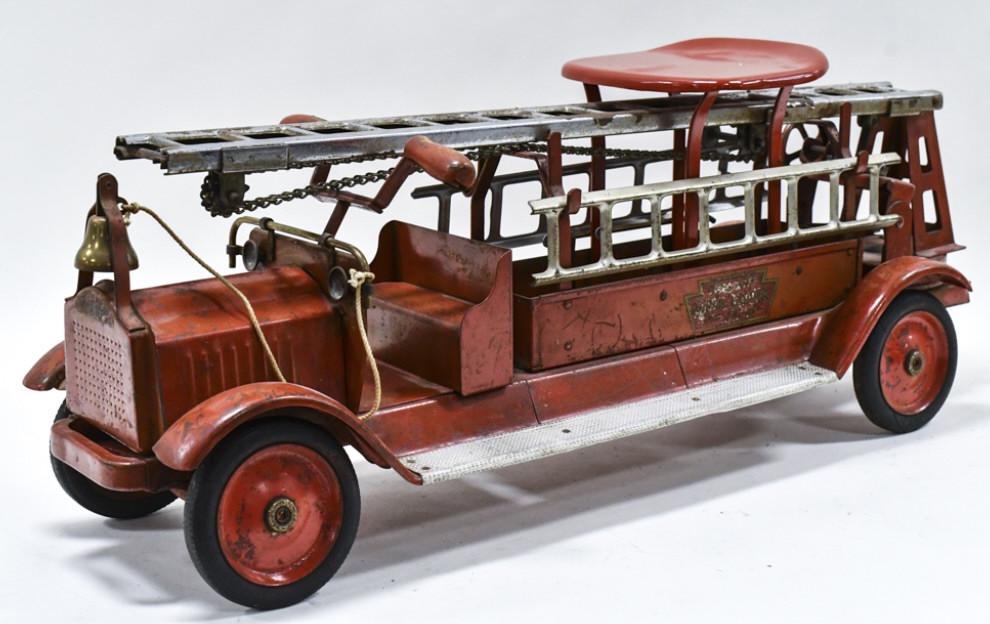 Original Keystone Packard #79 Aerial Ladder Truck (1 of 9)
