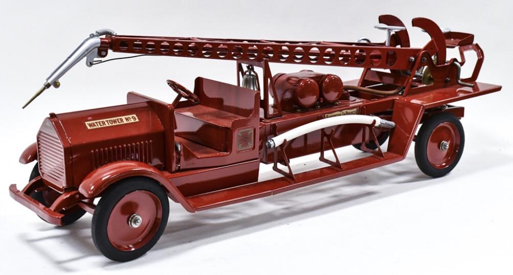 Sturditoy American LaFrance Water Tower Fire Truck (1 of 9)