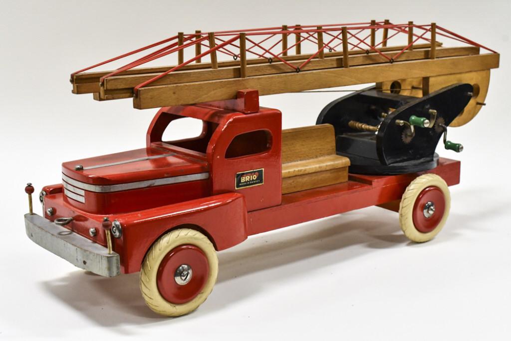 Sweden Brio Wooden Ladder Fire Truck (1 of 7)