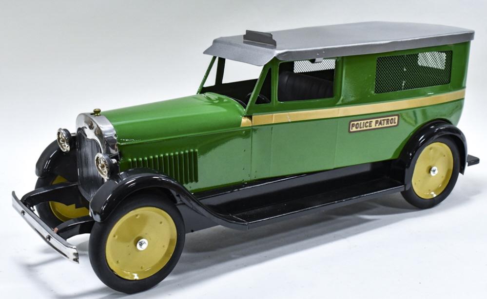 Custom Turner Lincoln Sedan Police Patrol Car (1 of 7)