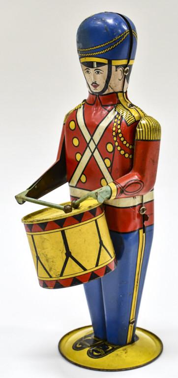 Wolverine Tin Litho Windup No. 27 Drum Major (1 of 8)