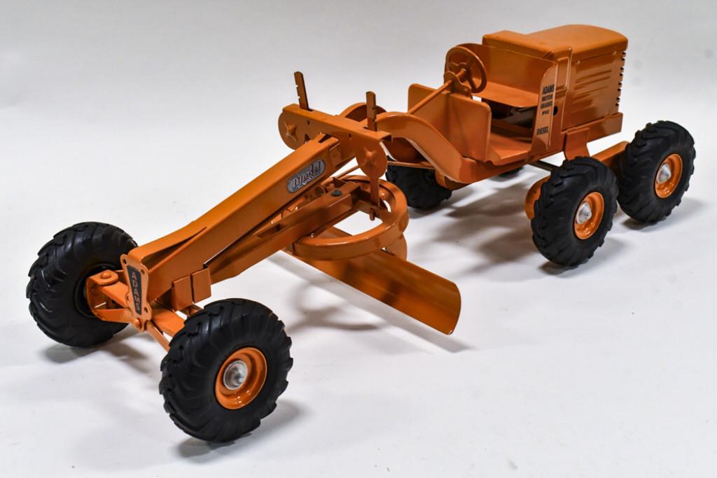 Restored Doepke Model Toys Adams Motor Grader (6809) on Jan 28, 2022 Kraft Auction Service in IN