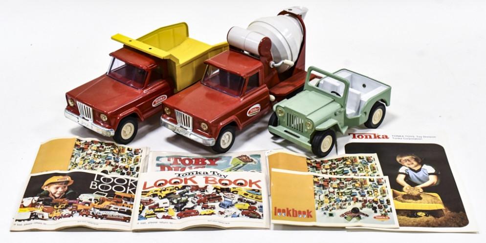 Mini-Tonka Cement Mixer, Jeep, & Dump Truck (1 of 9)