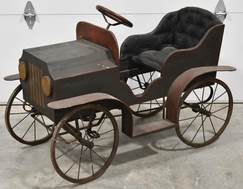 Early Triang Style Wooden Chain Drive Pedal Car (1 of 9)