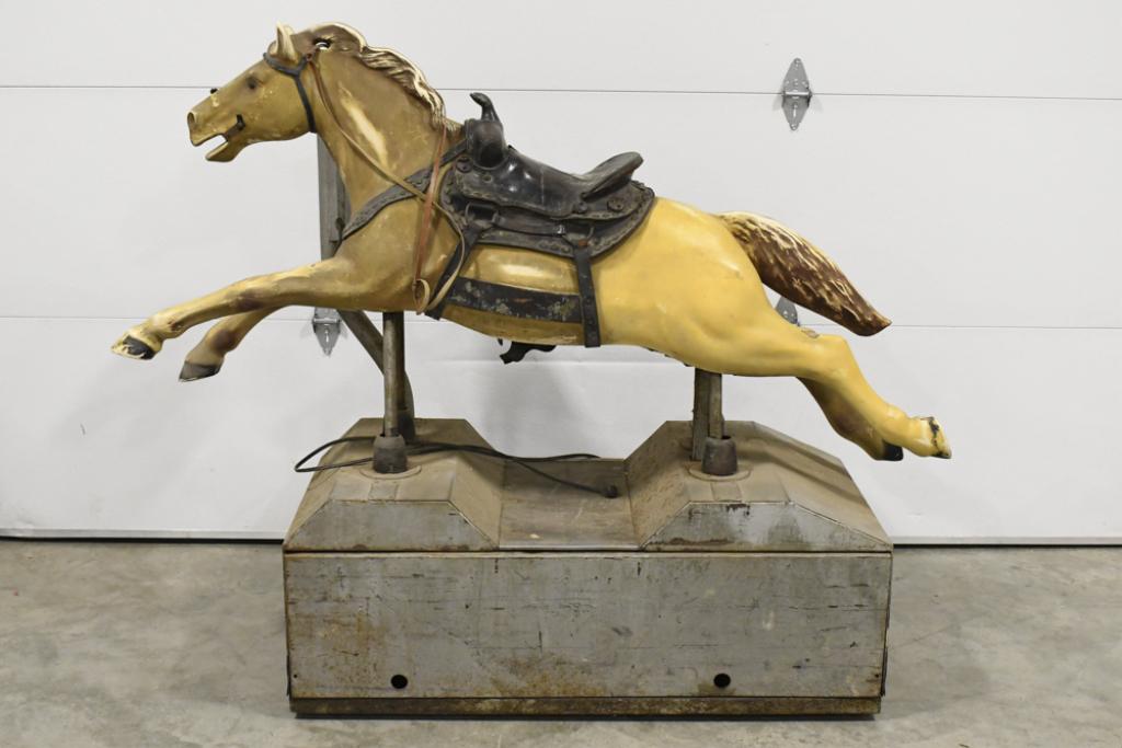 Vintage Coin Op Carousel Horse Kiddie Ride (1 of 15)