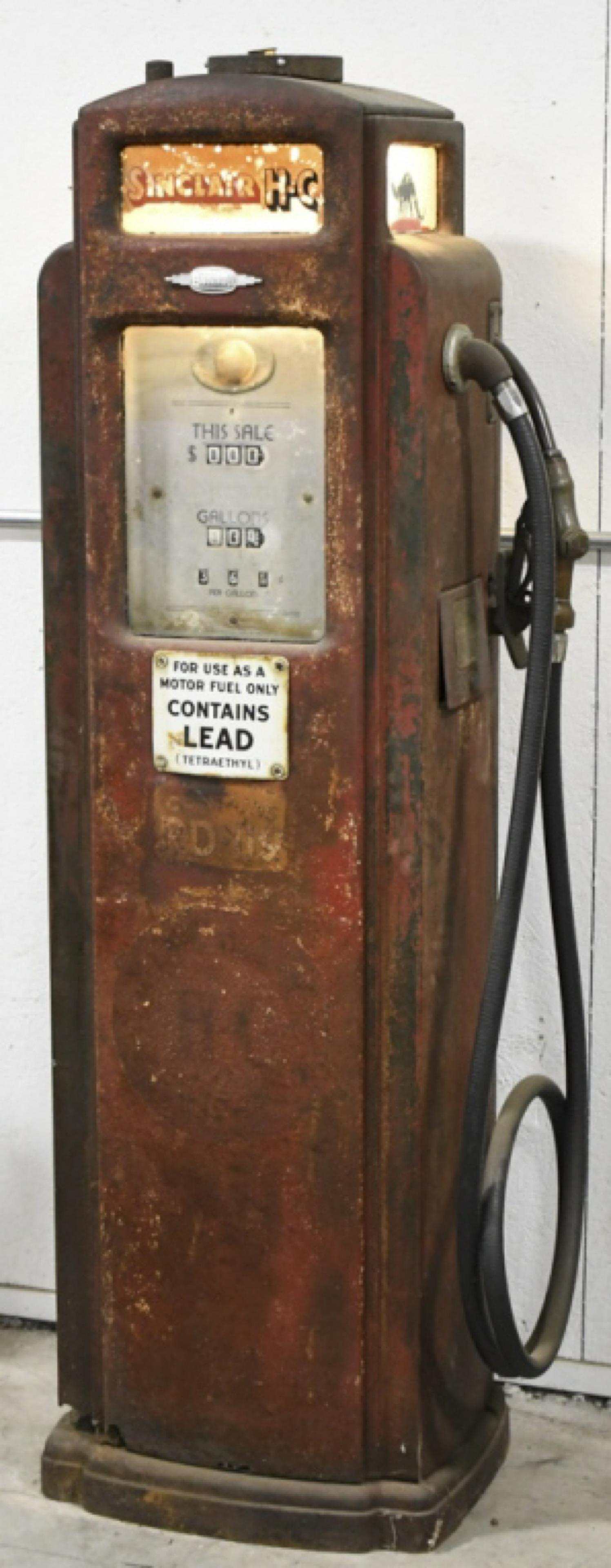 Vintage Bennett Model 371 Sinclair Gas Pump (1 of 16)