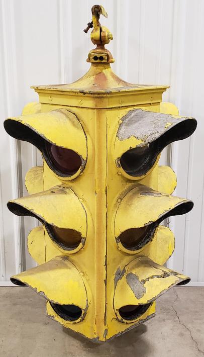 Early 4-Way 12 Light Traffic Signal Stoplight (1 of 13)