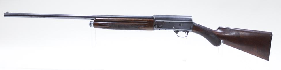 Belgium FN Browning A5 16 Ga. Semi-Auto Shotgun: Belgium FN Browning A5 semi-automatic shotgun in 16 gauge. The shotgun is in nice used condition with a 27.5" barrel. SN: 41809. FFL required for transfer. (766-6)