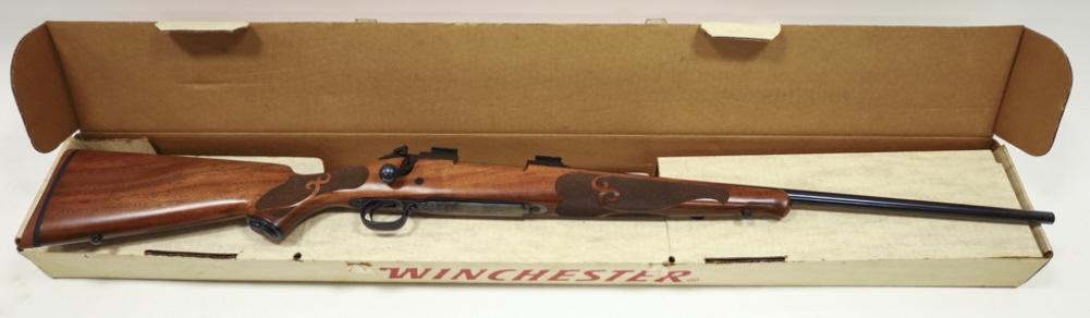 Winchester Model 70 XTR FW .270 Win. Rifle NIB: New in box Winchester Model 70 XTR Featherweight bolt action rifle in .270 Win. The rifle is in great condition and has a 22" barrel. Comes with some paperwork and scope ring mounts. SN: G1499158. FFL