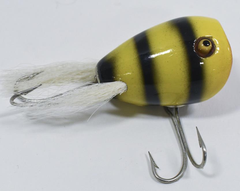 Early Creek Chub Surface Dingbat Fishing Lure: Early Creek Chub Bait Co. Surface Dingbat fishing lure with glass eyes. Appears to be in nice condition with some crazing, paint loss, and wear from use and age. Displays well with hard to find color 