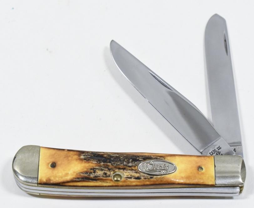 1988 Case XX #5254 Stag Trapper Folding Knife: 1988 Case XX Trapper style stag handled folding knife model no. 5254 SS. Appears to be in nice condition with some wear from use, display, and storage. Measures approximately 4-1/4" across when closed